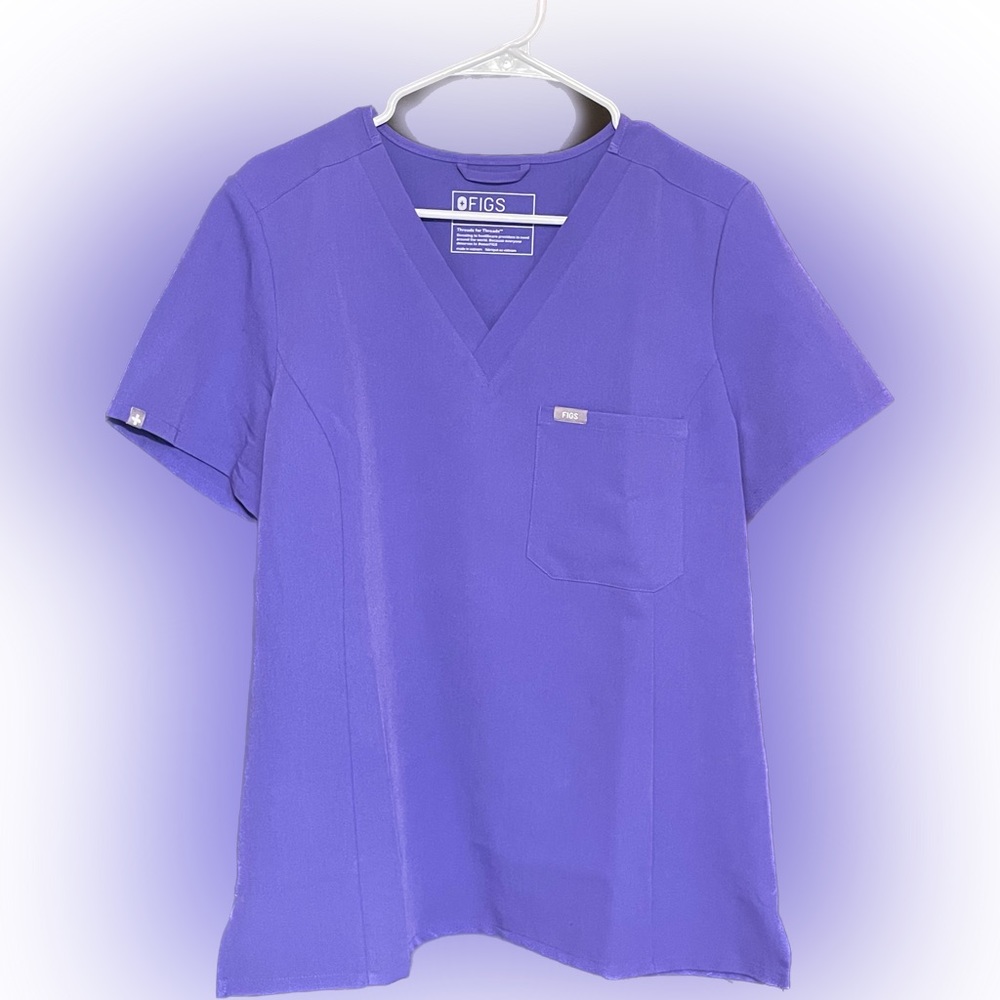 FIGS Limited Edition Amethyst Scrub Top *NWOT*